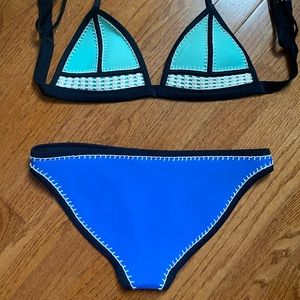 TRIANGLE BIKINI